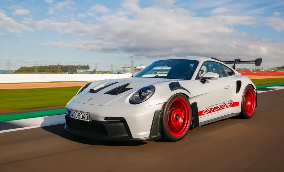 New 2024 Porsche 911 GT3 RS Review and Specs