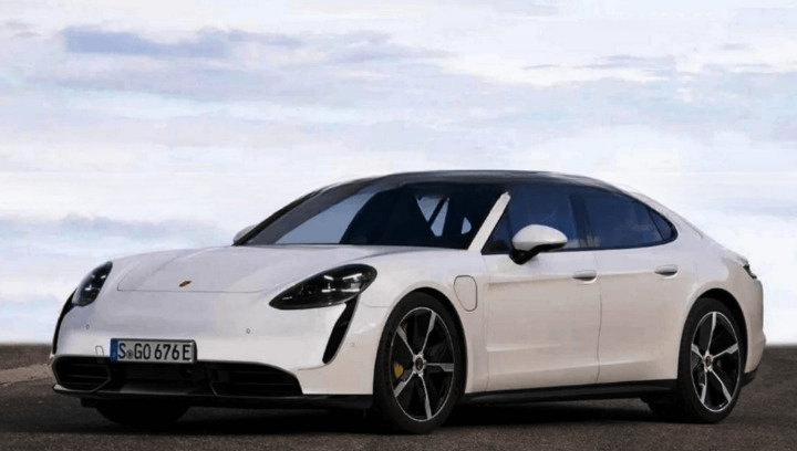 The New 2024 Porsche Panamera GTS Concept and Price